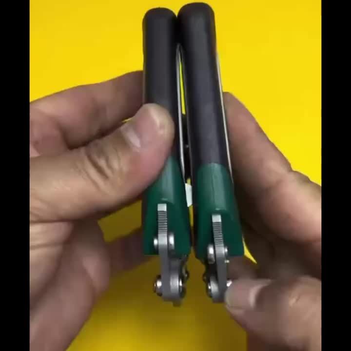 Paslanmaz Çelik hepsi bir Arada Çok Fonksiyonlu Kablo Sıyırma ve Sıkma Pensesi – Katlanabilir, Kesme, Bükme ve Kıvırma Özellikli Profesyonel El Aleti